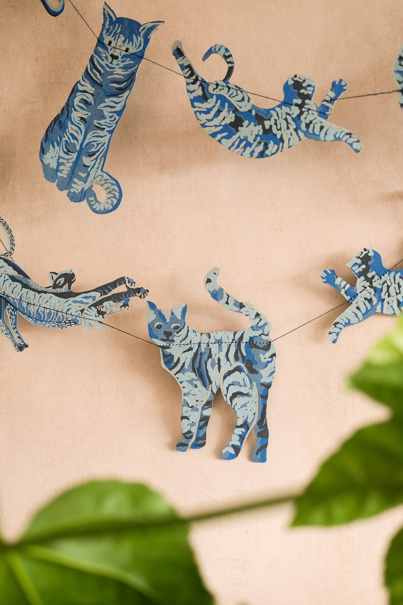 Alley Cats Paper Garland